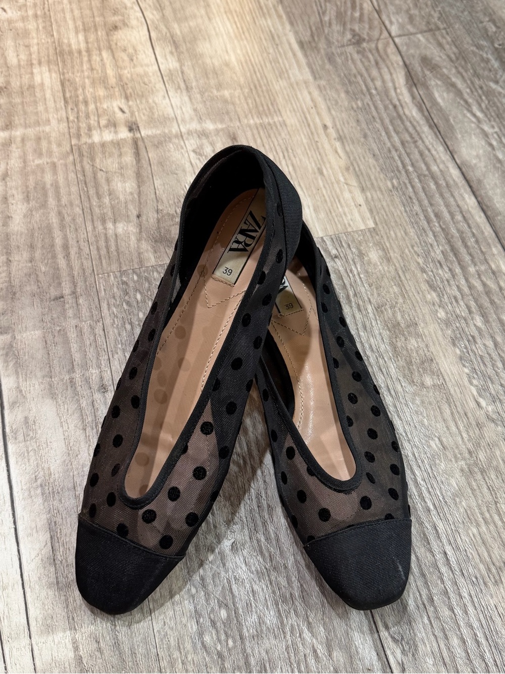 Zara Black Polka Dot Mesh Ballet Flats - Picture 2 of 4
